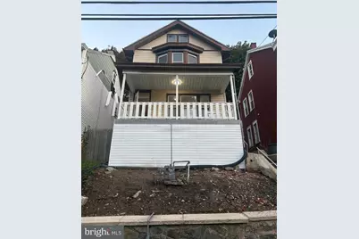 335 N Nichols Street, Pottsville, PA 17901 - Photo 2