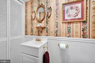 200 W Lloyd St, Shenandoah, PA 17976 - Photo 28