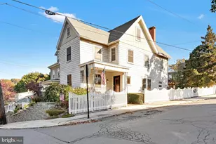 40 S Jackson St, Pottsville, PA 17901 - Photo 1