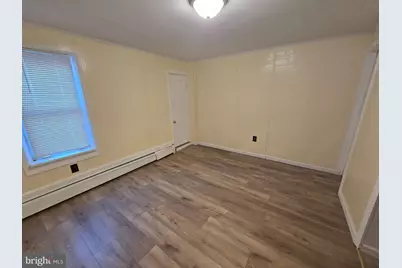 241 Pierce Street, Pottsville, PA 17901 - Photo 2