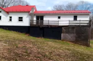 1243 Shaffer Mountain Rd, Cairnbrook, PA 15924 - Photo 2