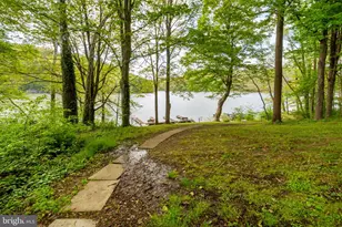 750 Lake Side Rd, Addison, PA 15411 - Photo 12