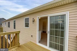 79 St Andrews Way, Selinsgrove, PA 17870 - Photo 4