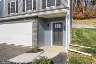 84 Limerick Ln, Selinsgrove, PA 17870 - Photo 2