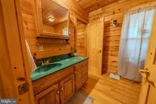 160 Woodpecker Dr, Mount Pleasant Mills, PA 17853 - Photo 10