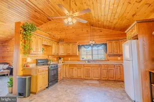 160 Woodpecker Dr, Mount Pleasant Mills, PA 17853 - Photo 18