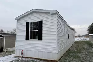 12 Minton Dr, Selinsgrove, PA 17870 - Photo 2