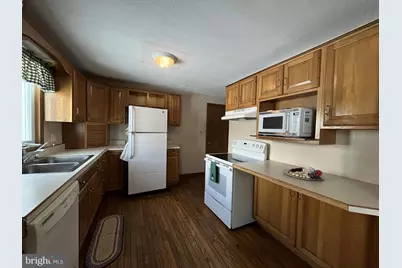 2 E New Market Street, Freeburg, PA 17827 - Photo 10