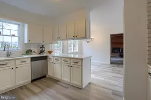 301 Stahl St, Middleburg, PA 17842 - Photo 6