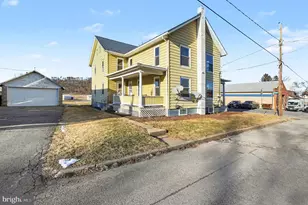 325 E Market St, Beavertown, PA 17813 - Photo 28