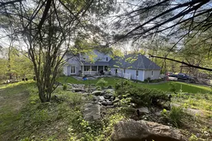 620 Stonebridge Dr, Selinsgrove, PA 17870 - Photo 2