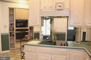 620 Stonebridge Dr, Selinsgrove, PA 17870 - Photo 4