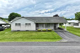 124 Vine St, Middleburg, PA 17842 - Photo 2