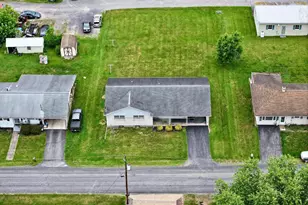 124 Vine St, Middleburg, PA 17842 - Photo 8