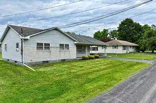 124 Vine St, Middleburg, PA 17842 - Photo 4