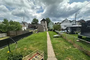 2018 Constitution Blvd, New Kensington, PA 15068 - Photo 14