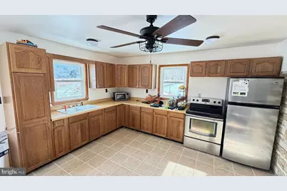 48 Yarnes Rd, Waymart, PA 18472 - Photo 8