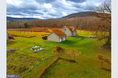 48 Yarnes Rd, Waymart, PA 18472 - Photo 2