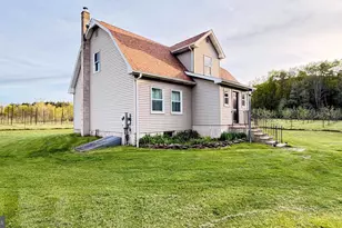 48 Yarnes Rd, Waymart, PA 18472 - Photo 4
