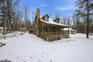 25 5th St, Hawley, PA 18428 - Photo 2