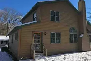 25 5th St, Hawley, PA 18428 - Photo 4