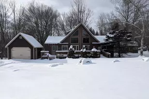 64 Highpoint Dr, Lake Ariel, PA 18436 - Photo 1