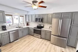 84 Lakeview Dr, Lakeville, PA 18438 - Photo 12