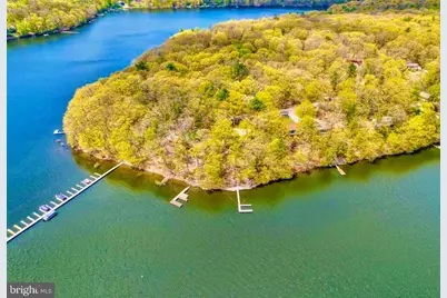 84 Lakeview Dr, Lakeville, PA 18438 - Photo 2