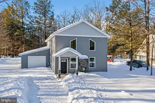 1073 West Side Dr, South Sterling, PA 18445 - Photo 6