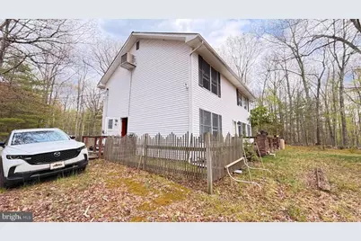 121 Ledgewood Dr, Hawley, PA 18428 - Photo 4