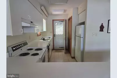 113 E Shore Drive E, Hawley, PA 18428 - Photo 12