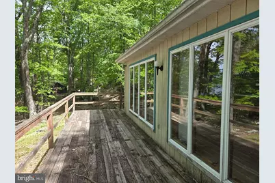 113 E Shore Drive E, Hawley, PA 18428 - Photo 8