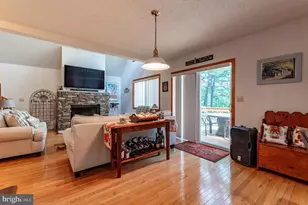 1006 Rolling Hills Dr, Lake Ariel, PA 18436 - Photo 14