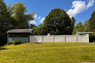 910 Maple Ave, Honesdale, PA 18431 - Photo 8