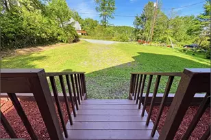 11 Meadow View Dr, Lake Ariel, PA 18436 - Photo 4
