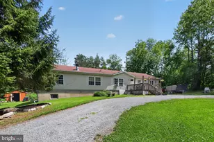 59 Laurel Dr, Honesdale, PA 18431 - Photo 2