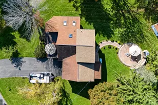 1605 Ridgeview Ct, Lake Ariel, PA 18436 - Photo 4