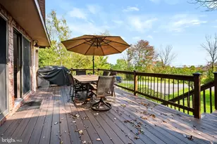 1605 Ridgeview Ct, Lake Ariel, PA 18436 - Photo 30