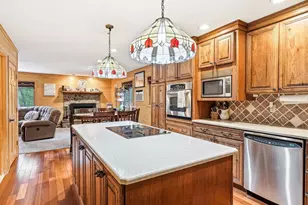41 Deerfoot Rd, Lake Ariel, PA 18436 - Photo 12