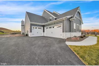 705 Oxford Drive #39 - MODEL, York, PA 17406 - Photo 4