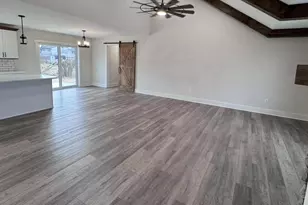 621 Spring Ave, Hanover, PA 17331 - Photo 2