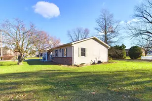 2440 Brougher Ln, York, PA 17408 - Photo 6