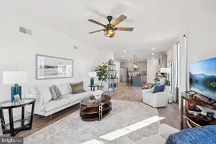 201 Fieldstone Dr, Hanover, PA 17331 - Photo 6