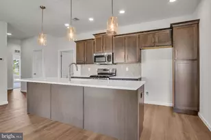 907 Shadowbrooke Drive, Dover, PA 17315 - Photo 4