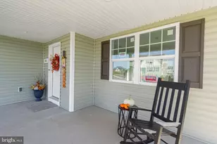 282 Valley View Cir, York, PA 17408 - Photo 4