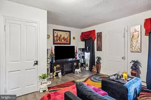 74 S Main St, Yoe, PA 17313 - Photo 16