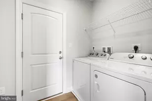 260 Rdg View Ln, Hanover, PA 17331 - Photo 8