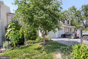 10 Fargreen Ct, Etters, PA 17319 - Photo 2