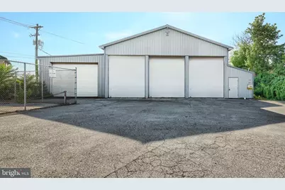 410 Broadway, Hanover, PA 17331 - Photo 1