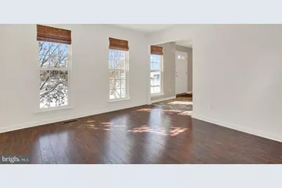 2040 Waterfall Drive, Hanover, PA 17331 - Photo 10